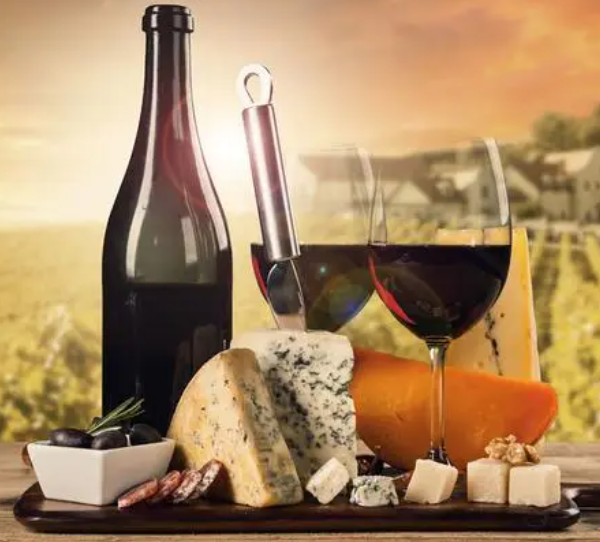法国红酒法奇诺：了解法国红酒的起源和品鉴技巧