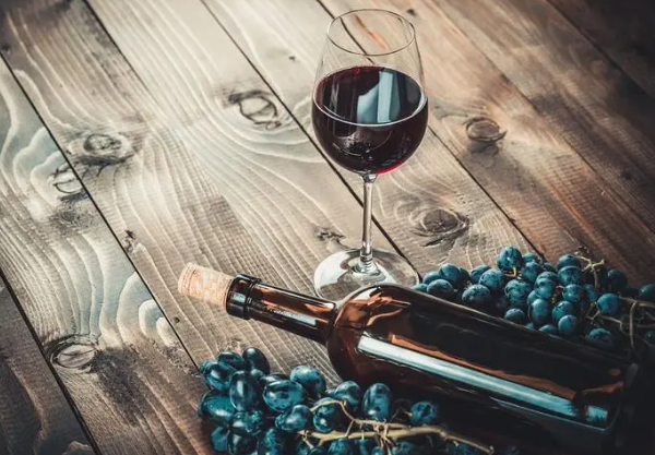 探索红酒文化：红酒相关的英文词汇大揭秘